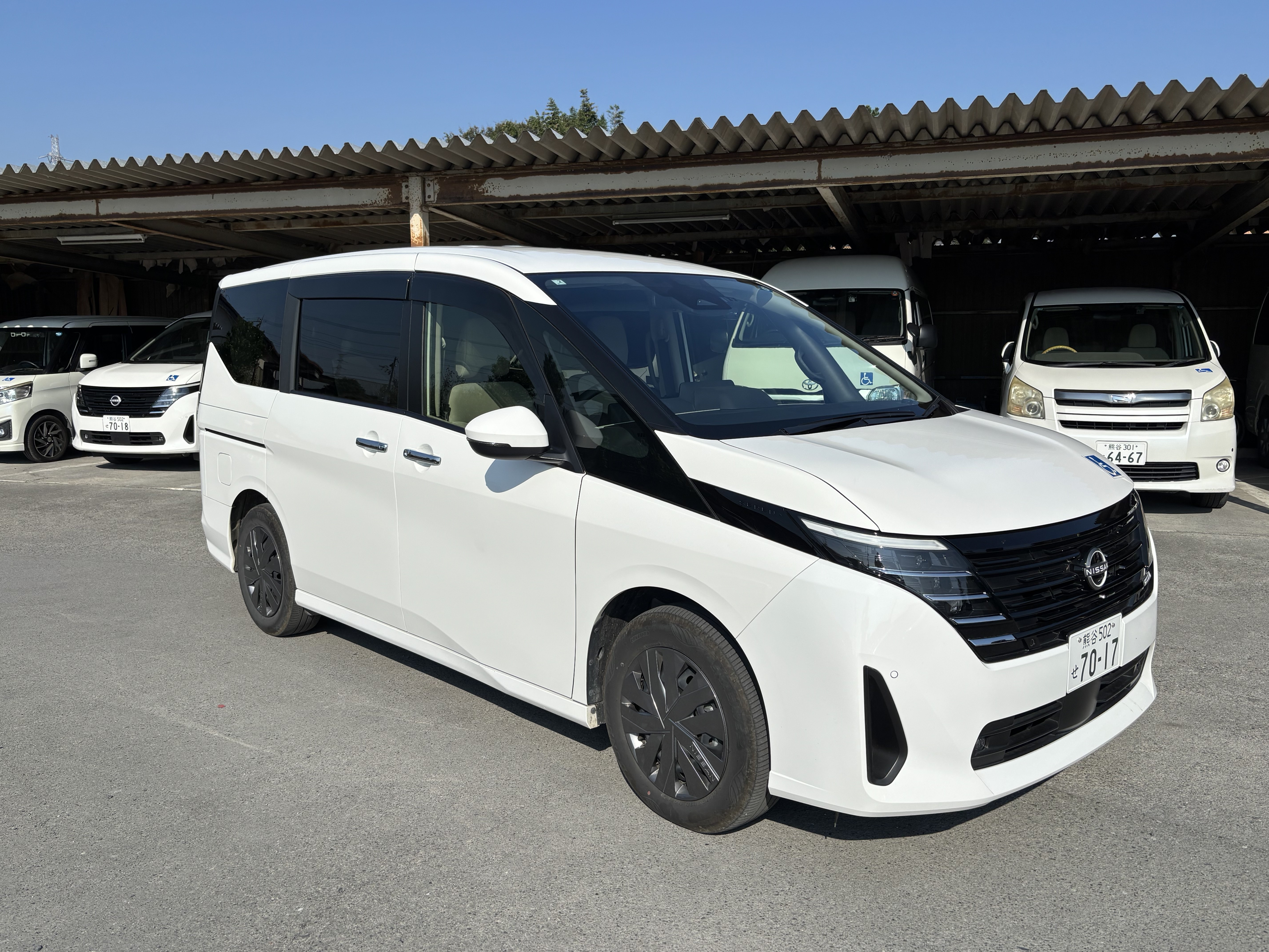 くまがやクリニックの送迎車